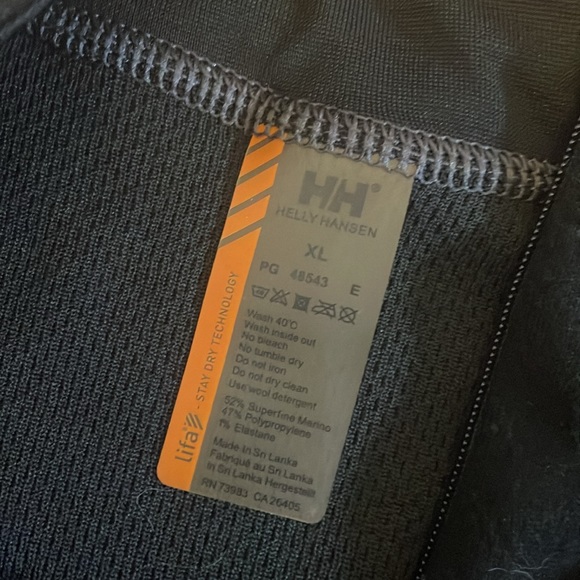 Helly Hansen Black Base layer size XL - Picture 2 of 6